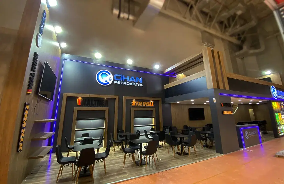 Cihan Petrokimya için kurulan ahşap sistem fuar standı