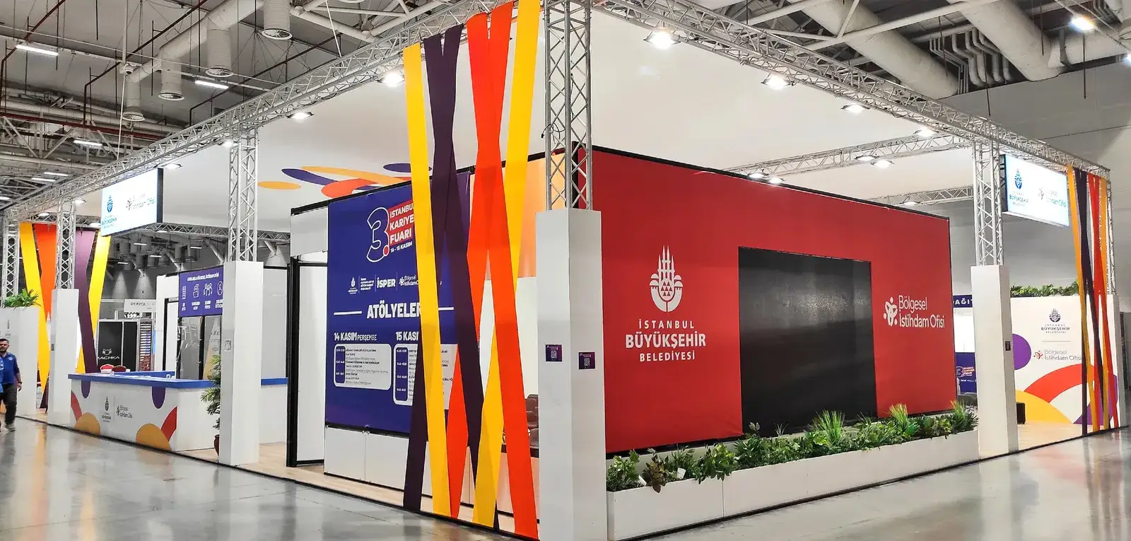İBB Bölgesel İstihdam Ofisi için kurulan truss sistem fuar standı