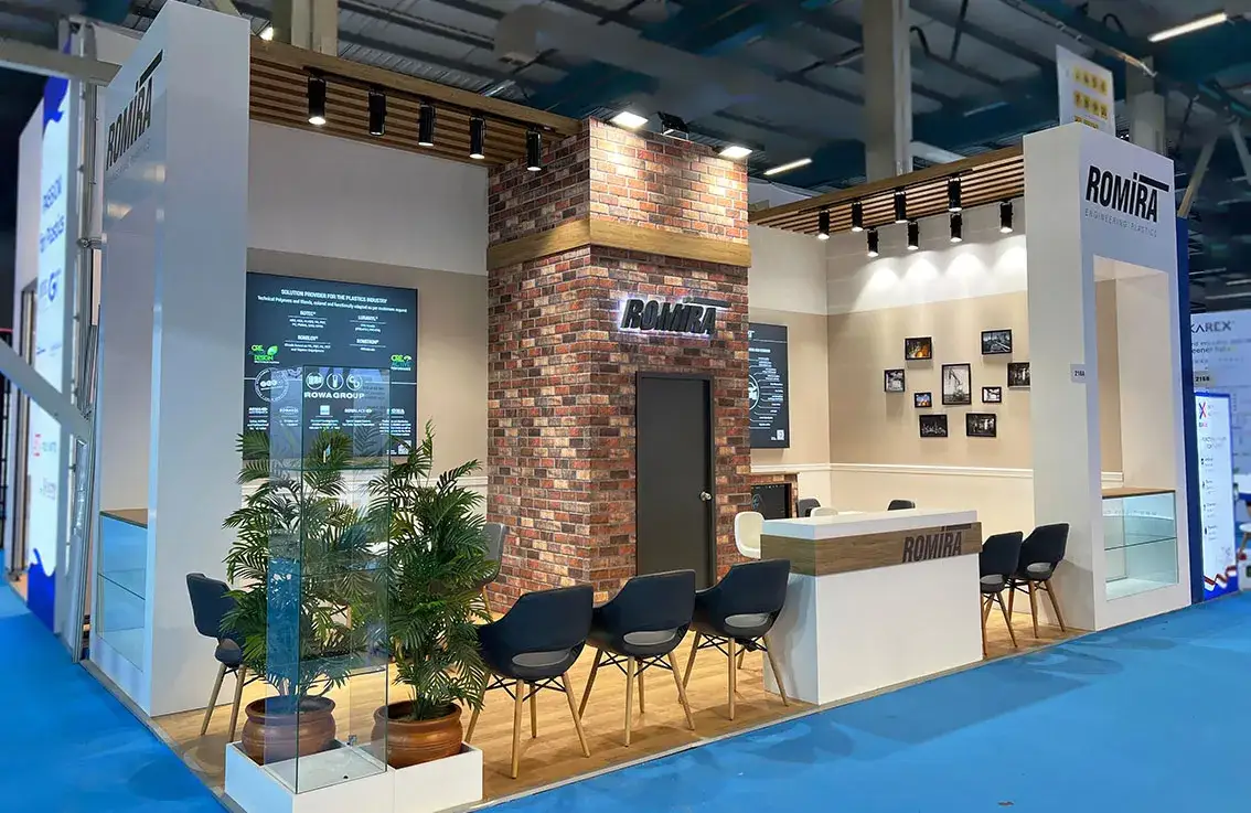 Romira için kurulan ahşap sistem fuar standı