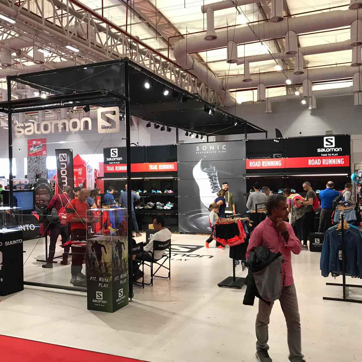 Salomon Fuar Standı 4 Fuar Standı Tasarımı
