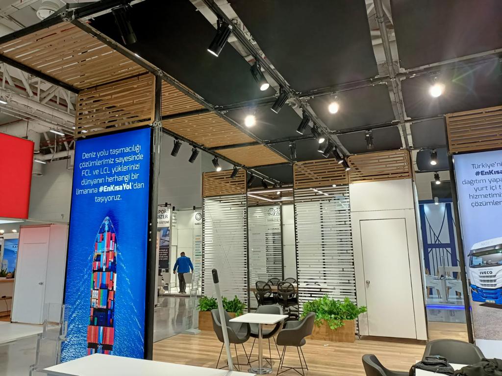 Maxima Lightbox Stand
